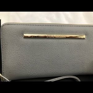 NWT STEVE MADDEN SCARF AND WALLET